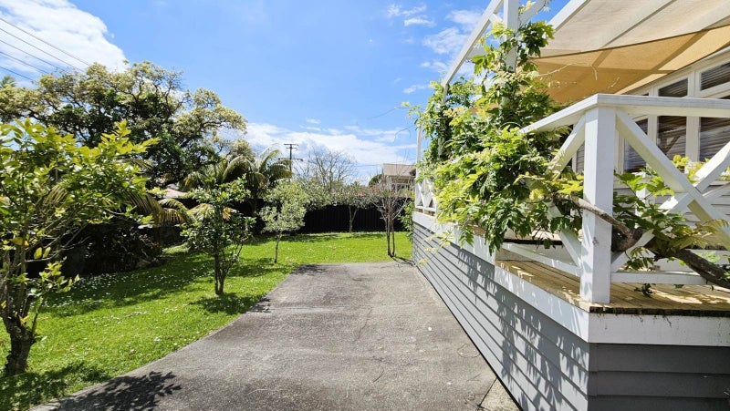 1/48 Beresford Street, Bayswater, Auckland - Carousel 2