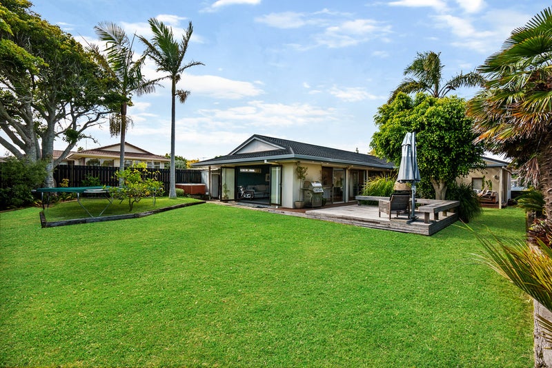 5 Skilling Place, Farm Cove, Auckland - Carousel 1