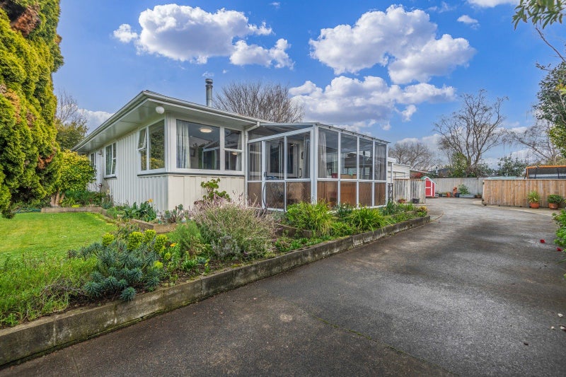 7 Bredins Line, Marton - Carousel 1