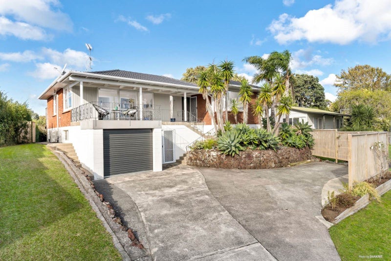 25 Juliet Avenue, Howick, Auckland - Carousel 1