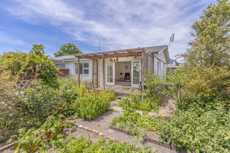 2/10 Rochester Street, Linwood, Christchurch - Carousel 1
