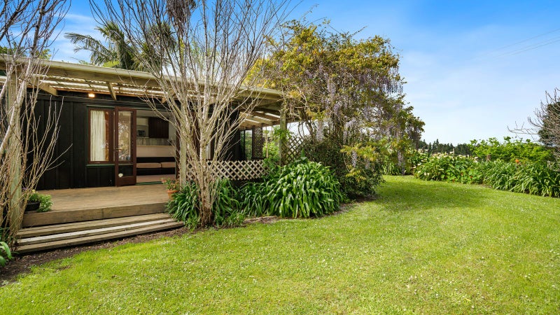 660 Ridge Road, Riverhead - Carousel 31