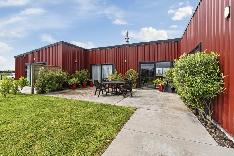 136 Mirikau Road, New Plymouth - Carousel 2