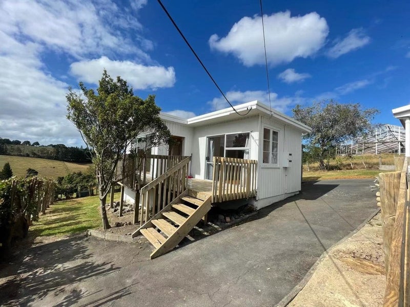 57 Mcentee Road, Waitakere, Auckland - Carousel 1