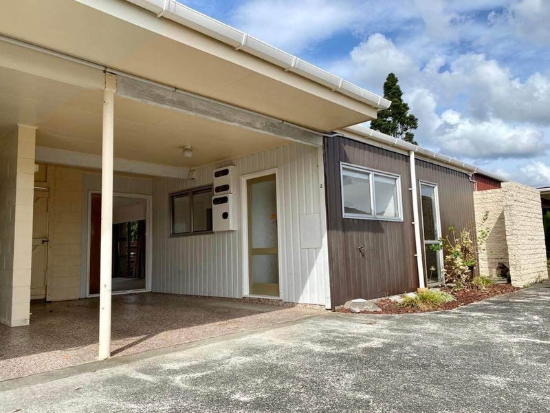 2/4 Lilian Street, Kamo, Whangarei - Carousel 1