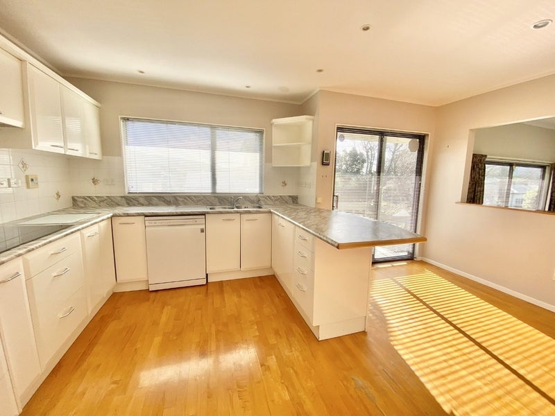 17 Fuller Grove, Woburn, Lower Hutt - Carousel 2