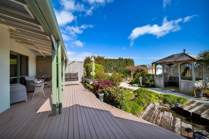 104B Queens Road, Glen Avon, New Plymouth - Carousel 35