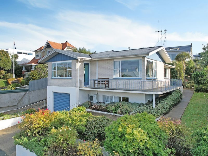 18 Wharfe Street, South Hill, Oamaru - Carousel 1