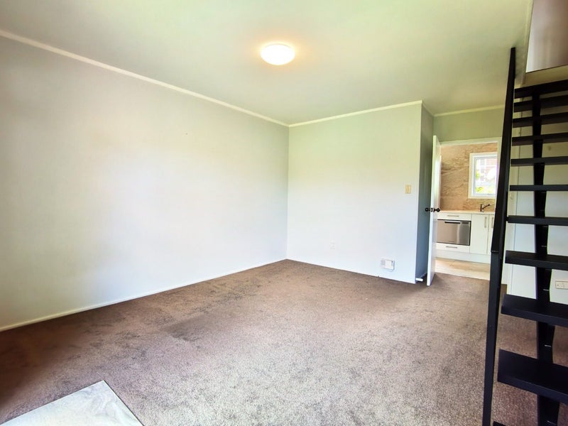 1/43 Grange Road, Mount Eden, Auckland - Carousel 2