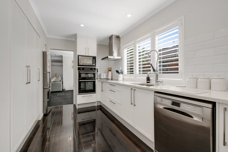 3 Lagoon View, Gulf Harbour, Whangaparaoa - Carousel 2