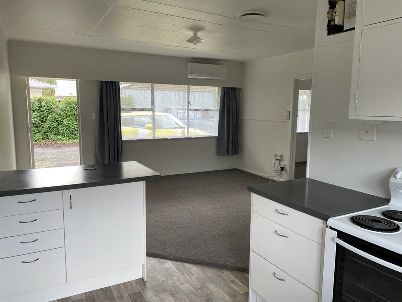 11 Ford Avenue, Kamo, Whangarei - Carousel 1