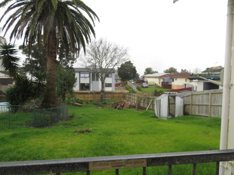 6 Wilmay Avenue, Papatoetoe, Auckland - Carousel 2