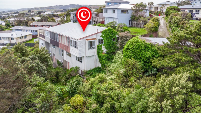 29A Chetwode Grove, Newlands, Wellington - Carousel 1