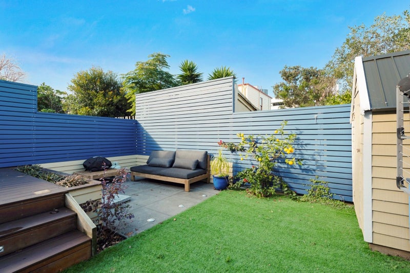 6 Goring Street, Thorndon, Wellington - Carousel 18
