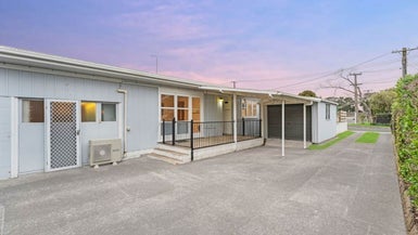 1/13 Harwood Road, Mount Wellington, Auckland - Carousel 1