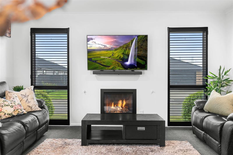 4 Arabella Crescent, Yaldhurst, Christchurch - Carousel 2