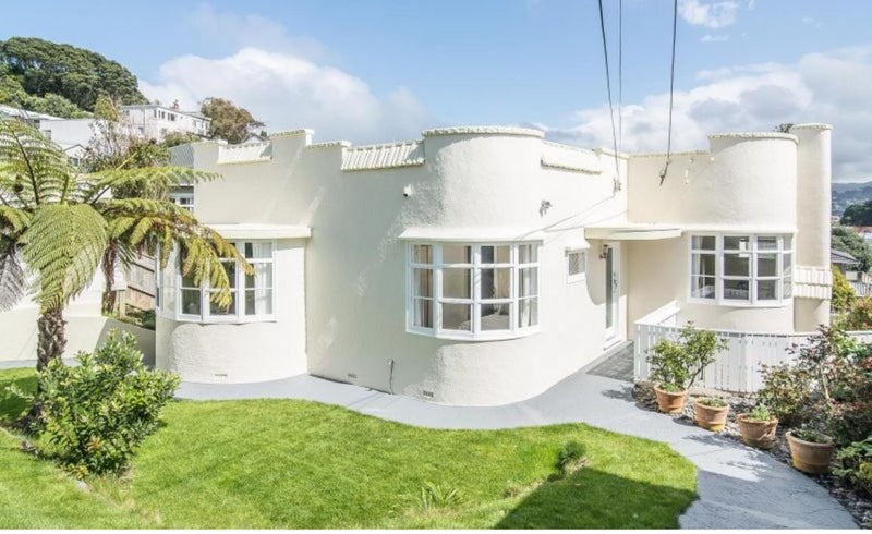 10 Cavendish Square, Strathmore Park, Wellington - Carousel 1