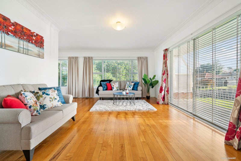 89A Tawa Road, One Tree Hill, Auckland - Carousel 1