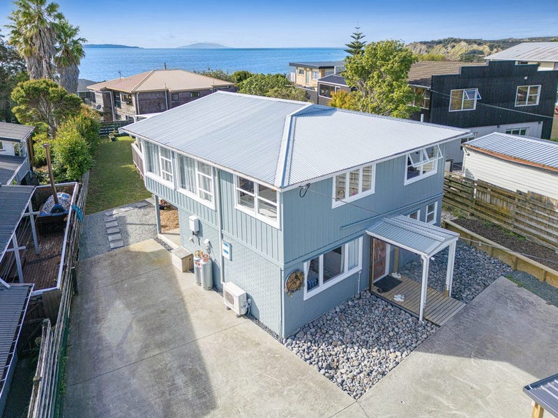 1400 Whangaparaoa Road, Army Bay, Whangaparaoa - Carousel 1