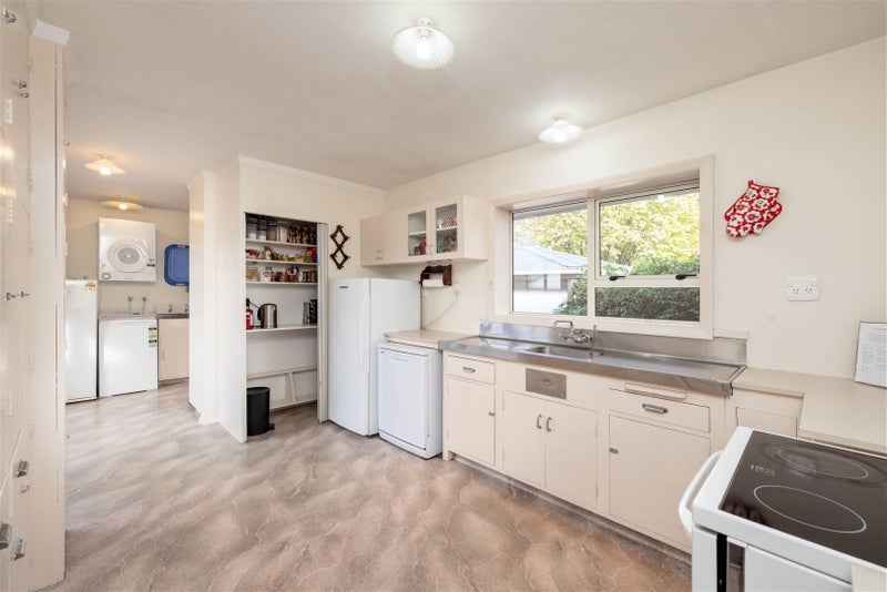 8 Torquay Place, Bryndwr, Christchurch - Carousel 2