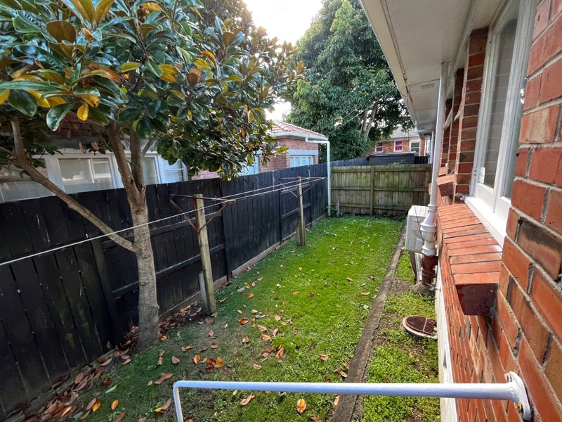 8/16 Erson Avenue, Royal Oak, Auckland - Carousel 6