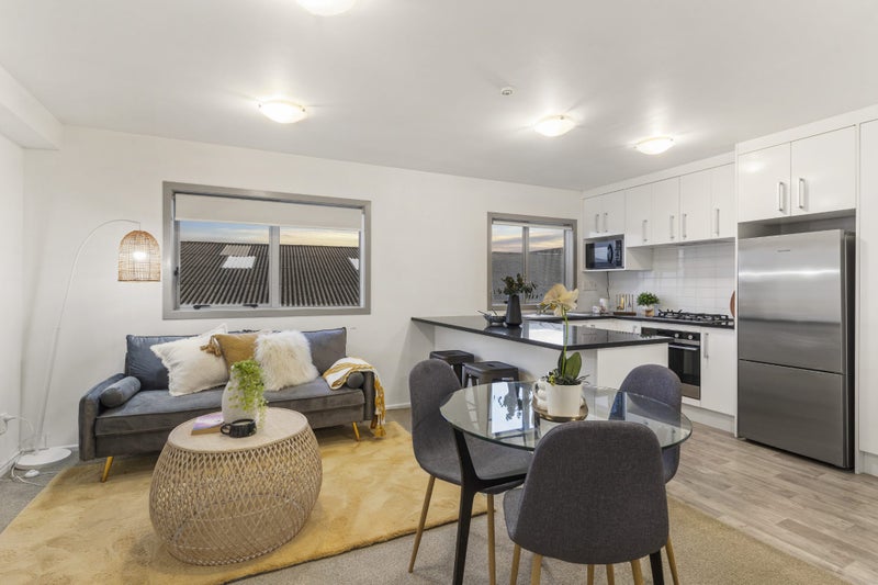 95F Felton Mathew Avenue, Saint Johns, Auckland - Carousel 1