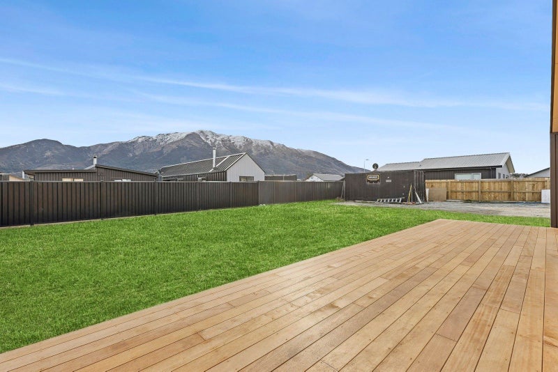 6 Waddell Street, LAKE HAWEA - Carousel 18