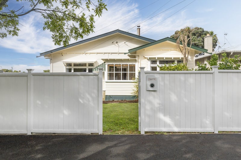 33 Jordan Avenue, Onehunga, Auckland - Carousel 1