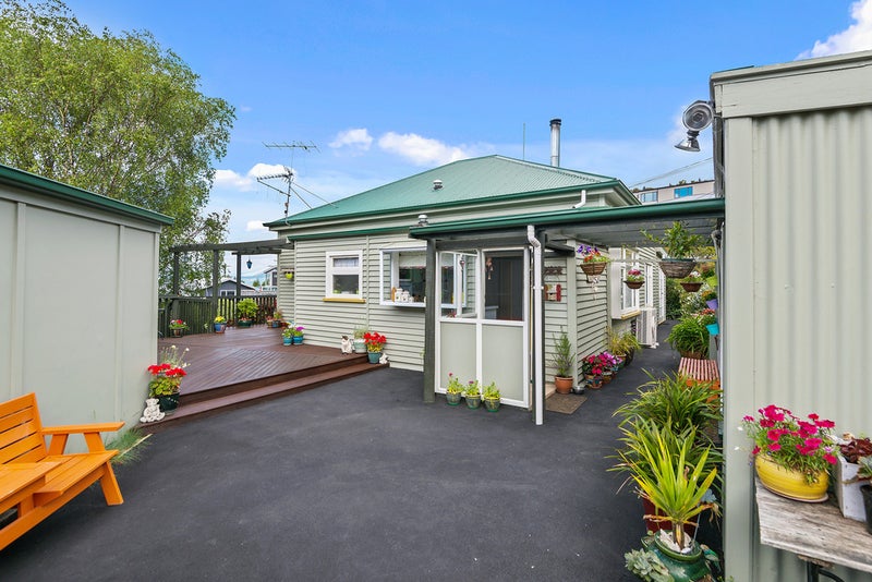 40 Cornwall Road, Lyttelton, Lyttelton - Carousel 1