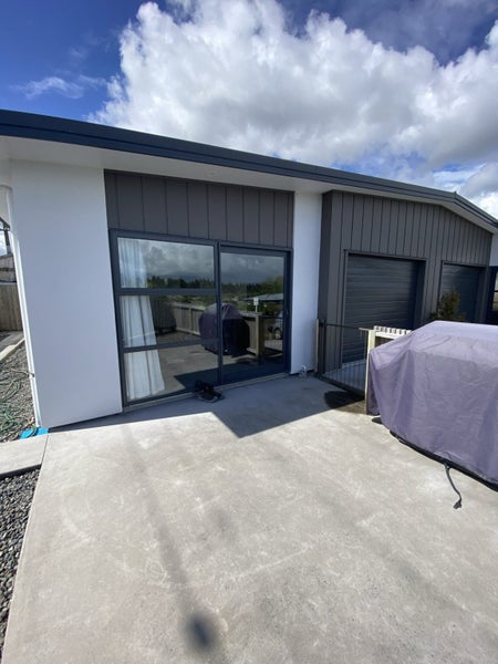 1/85 Storey Avenue, Forest Lake, Hamilton - Carousel 1