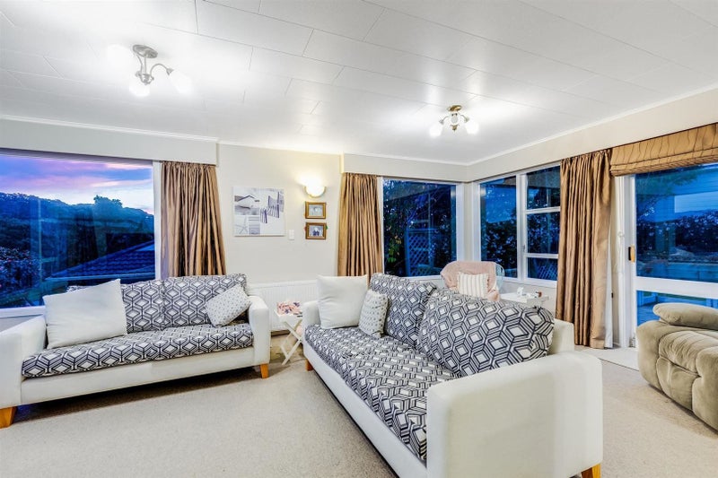 45 Ayton Drive, Whitby, Porirua - Carousel 29