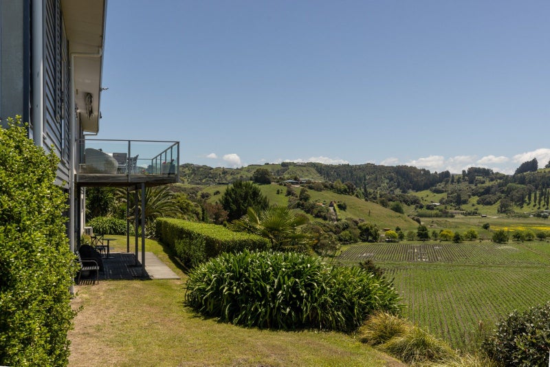 81 Hill Road, Bay View, Napier - Carousel 28