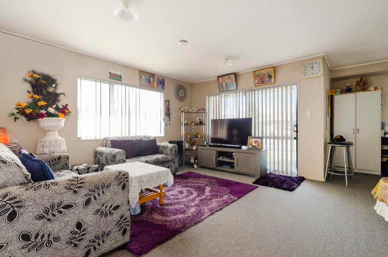 22 Ceasar Place, Favona, Auckland - Carousel 2
