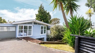 66 Goodall Street, Hillsborough, Auckland - Carousel 1
