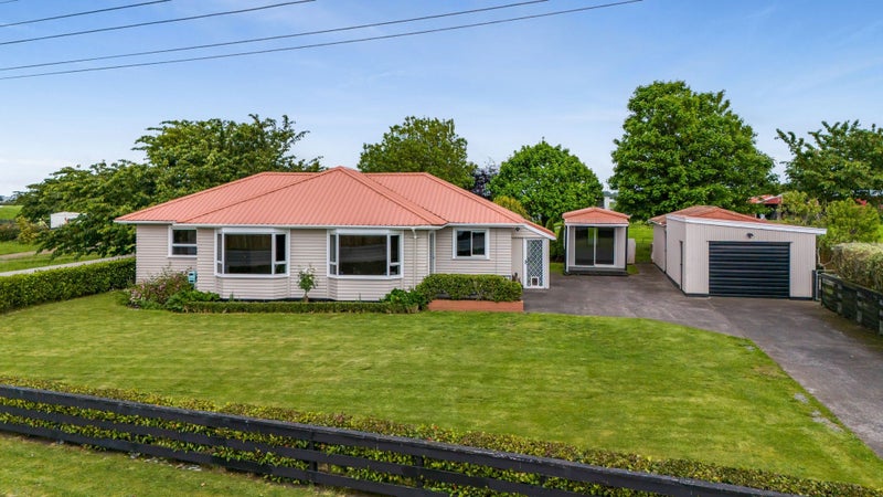 33 High Street, Eltham, Eltham - Carousel 1