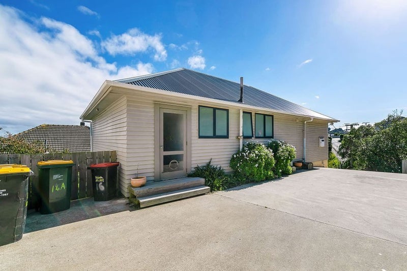 14 Downes Street, Titahi Bay, Porirua - Carousel 1