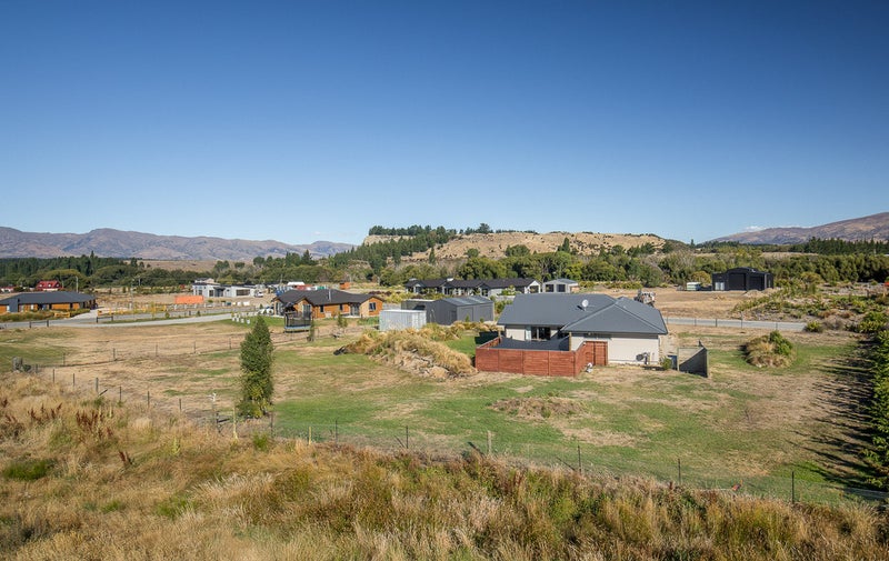 6 Jack Young Place, Albert Town, Wanaka - Carousel 2