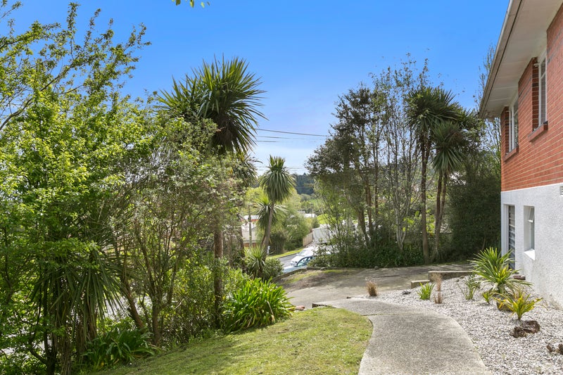18 Quarry Road, Green Island, Dunedin - Carousel 17