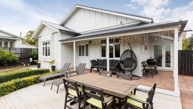 32 Manson Street, Terrace End, Palmerston North - Carousel 1