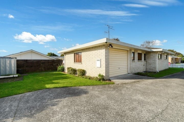31 Lloyd Street, Parkvale, Tauranga - Carousel 7