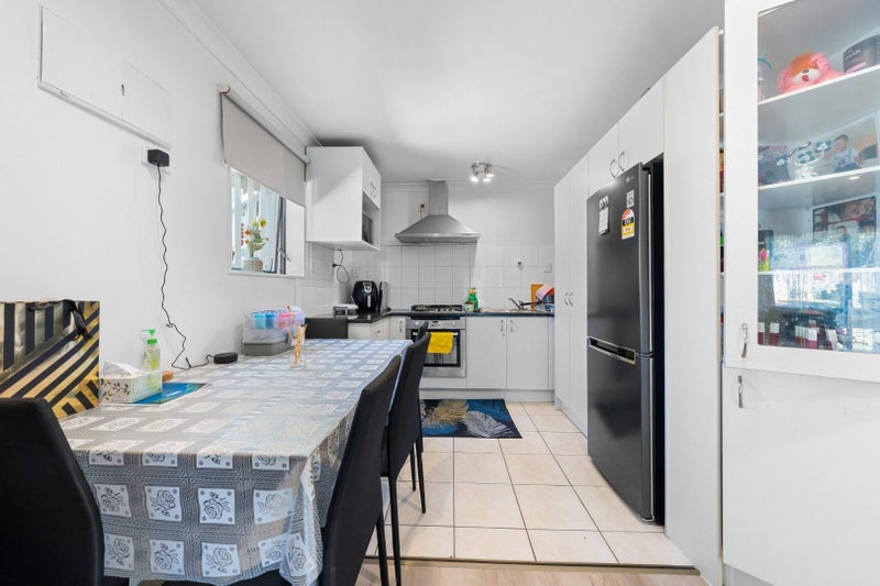 4 Spruce Place, Totara Heights, Auckland - Carousel 5