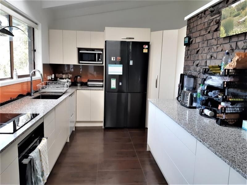 806 Beach Road, Browns Bay, Auckland - Carousel 2