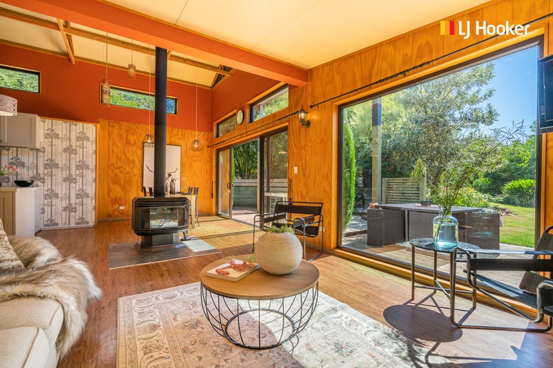 6 Caleb Place, Helensburgh, Dunedin - Carousel 1