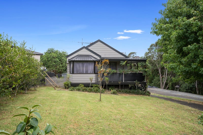 19 Halsey Drive, Lynfield, Auckland - Carousel 2