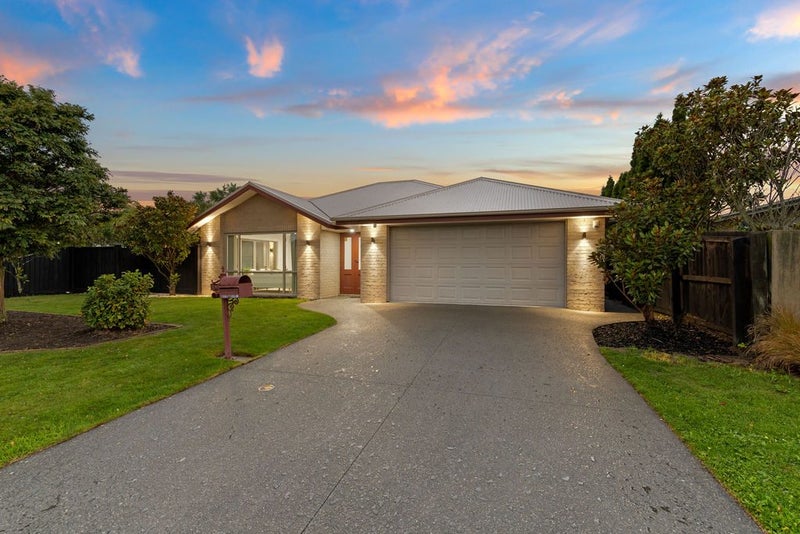 2 Rooney Place, Aidanfield, Christchurch - Carousel 1