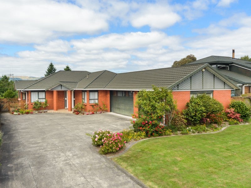 27 Rosebank Avenue, Kelvin Grove, Palmerston North - Carousel 2