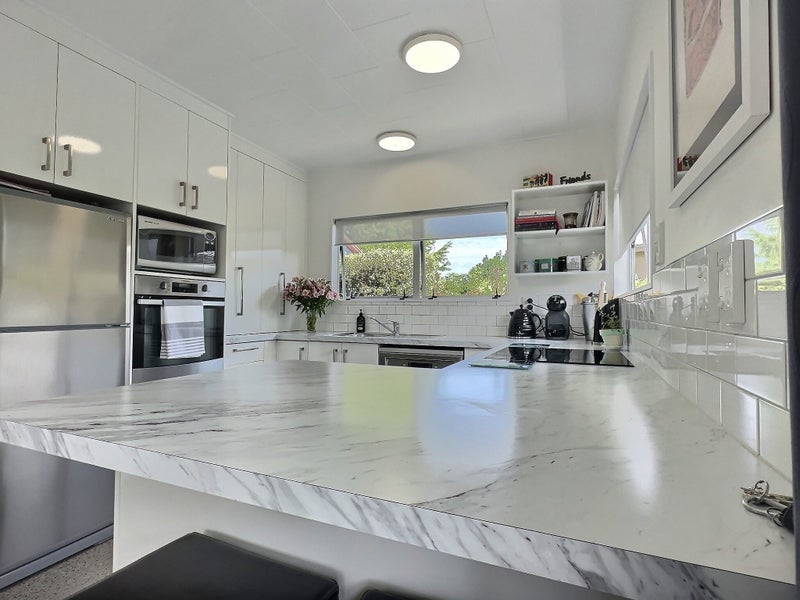 2/191 Kennedy Road, Marewa, Napier - Carousel 1