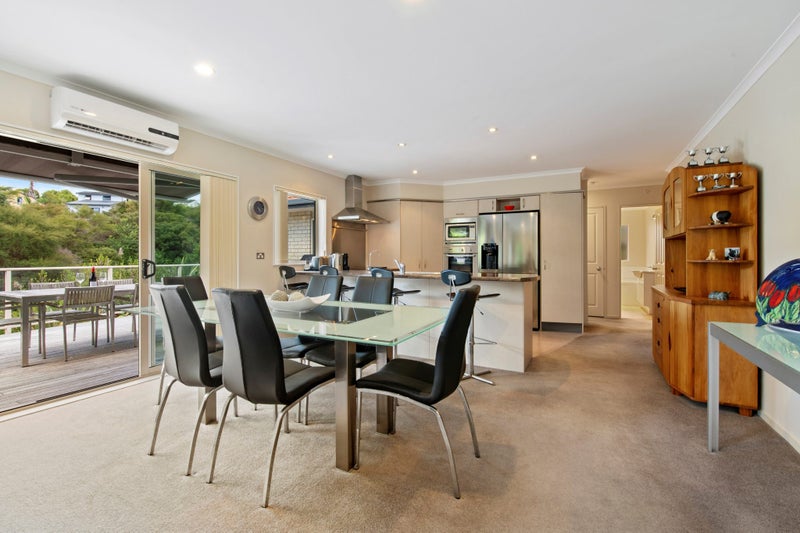 38 Monte Cassino Place, Birkdale, Auckland - Carousel 2