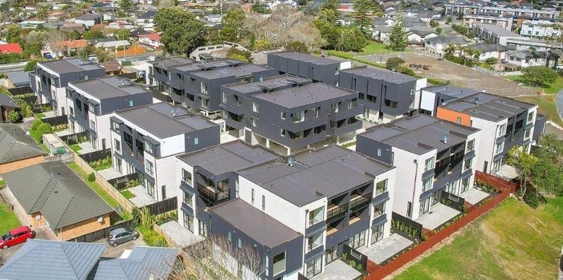 6/16 Treasure Lane, TE ATATU SOUTH, AUCKLAND - Carousel 12