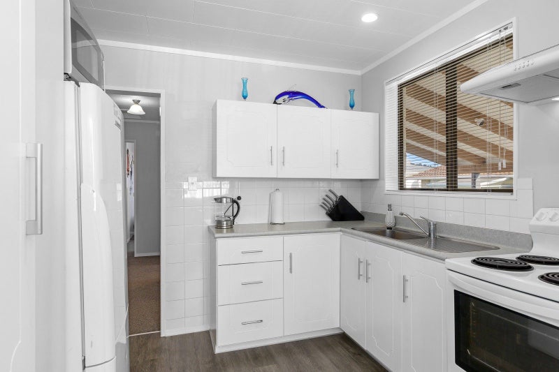2/50 Kowhai Avenue, Ebdentown, Upper Hutt - Carousel 2
